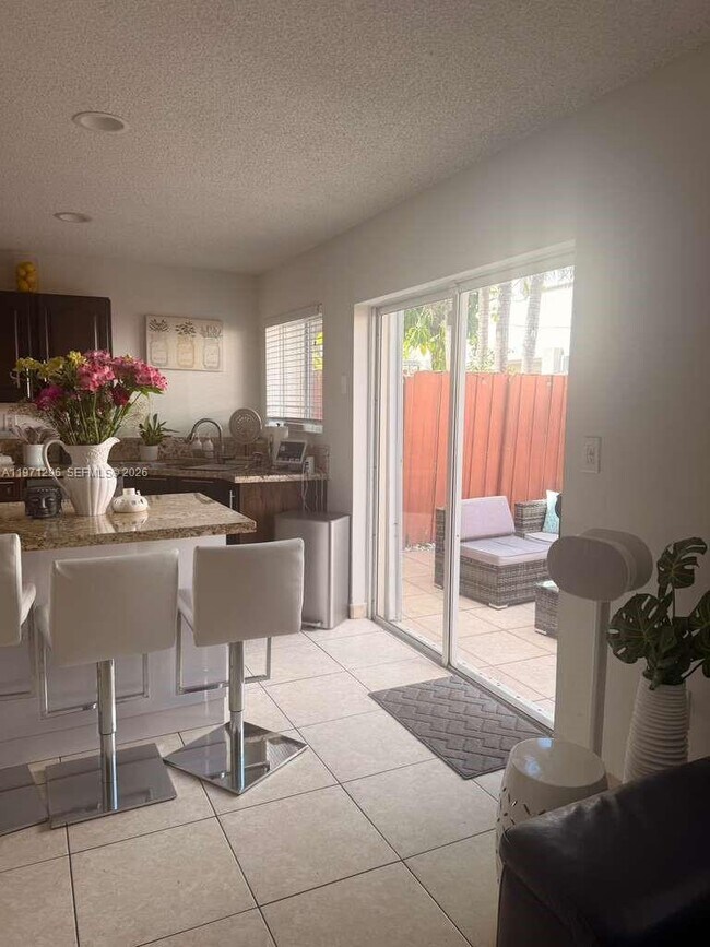 Building Photo - 10863 NW 53rd Ln