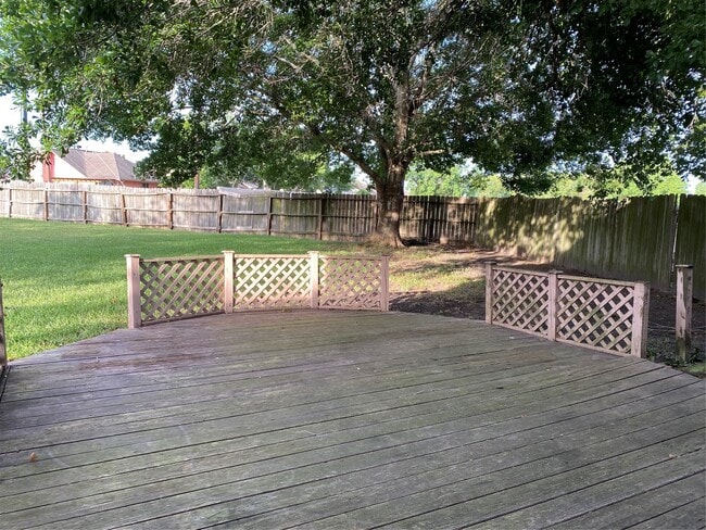 Building Photo - 2415 Poco Dr