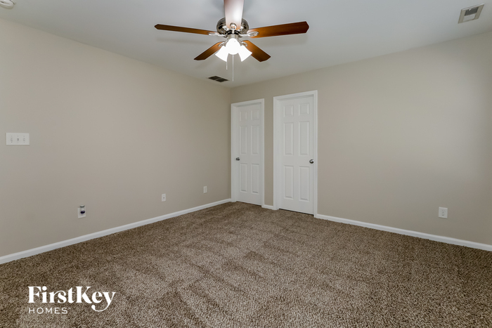 Building Photo - 2929 Cherrybark Dr