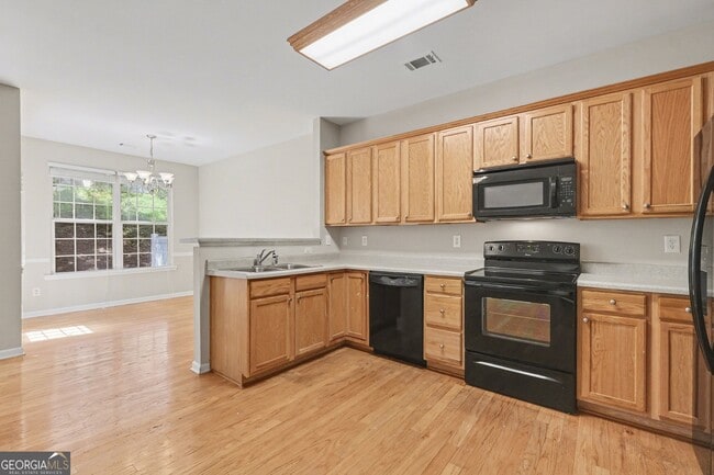 Building Photo - 2775 Pierce Brennen Ct NE