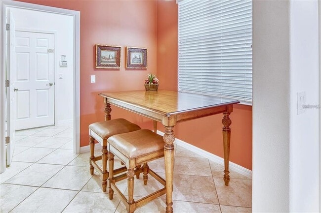 Building Photo - 2310 Palm Tree Dr