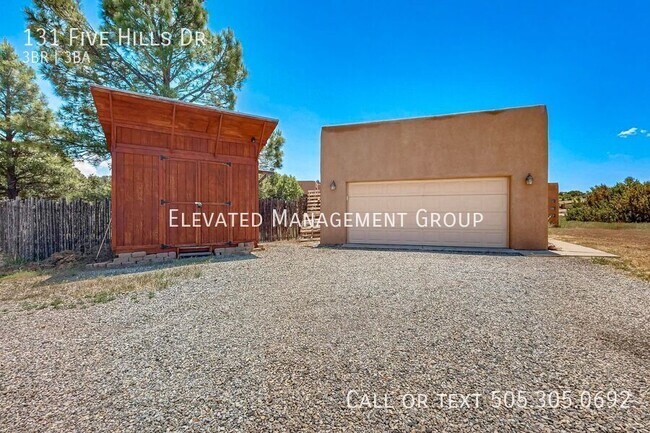 Building Photo - 131 Five Hls Dr