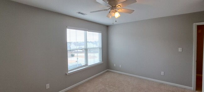 Building Photo - 259 Crown Heights Way