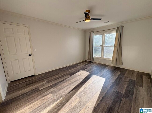 Building Photo - 1022 Vestavia Manor Dr