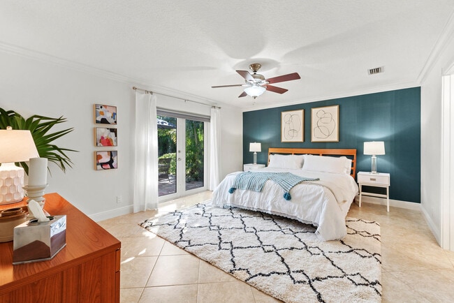 Building Photo - 602 N Atlantic Dr