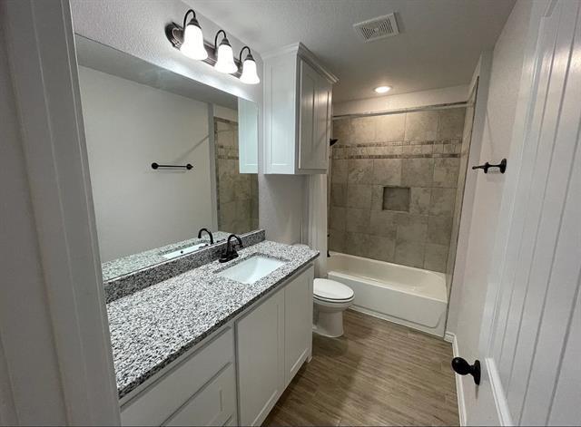 Building Photo - 109 Spruce Tree Ct