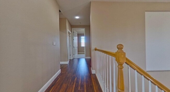 Building Photo - 1692 Woodhaven Cir