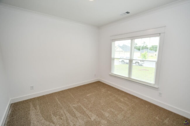 Building Photo - 114 Haven Way
