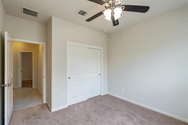 Building Photo - 11400 W Parmer Ln