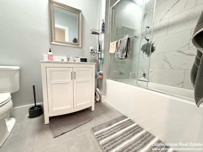 Building Photo - South Boston 2 Bed / 2 Bath – W/D in Unit – Garage Parking – Roof Deck – 9/1