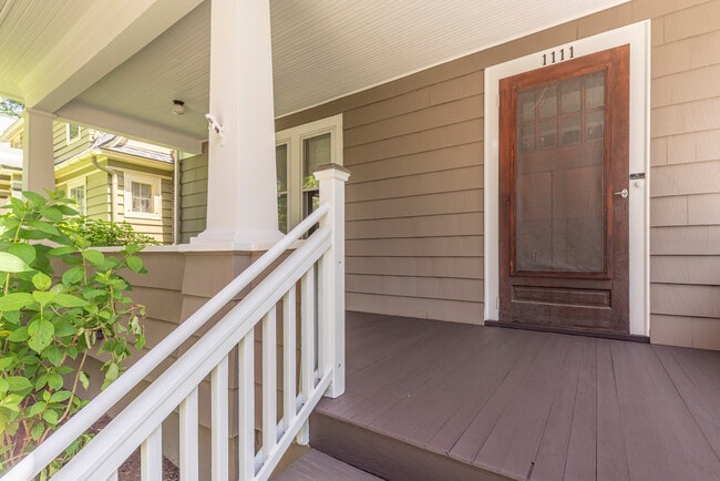 Building Photo - 1111 Olivia Ave