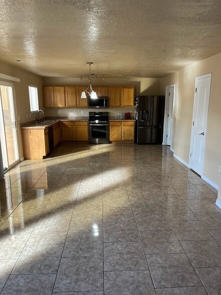 Kitchen - 2115 Hermosa Creek Dr SW
