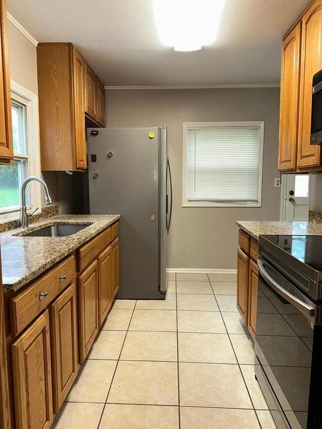Building Photo - Rarely Available Ruxton Rental