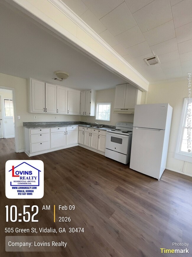 Building Photo - 501 Green St