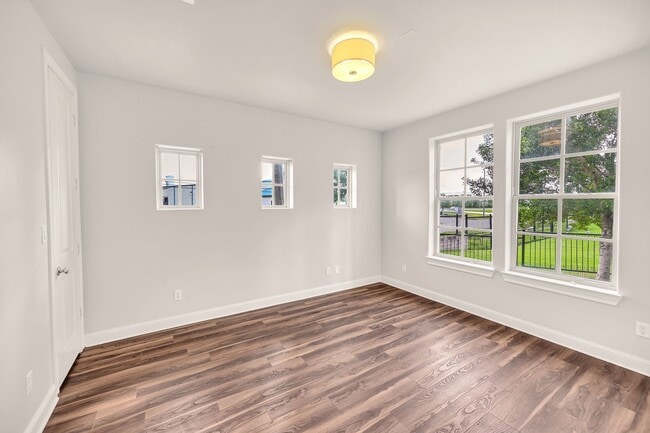 Building Photo - 9644 Knight Rd