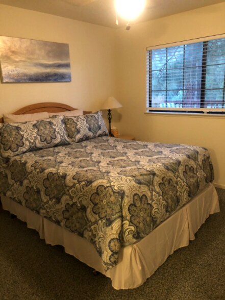 Building Photo - 40531 Saddleback Rd