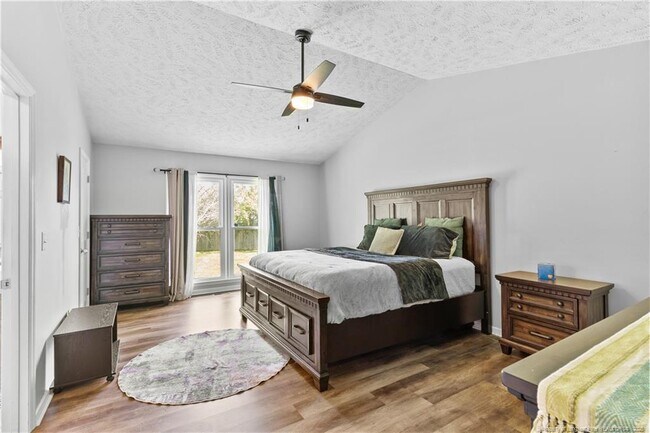 Building Photo - 6617 Idlewood Ct