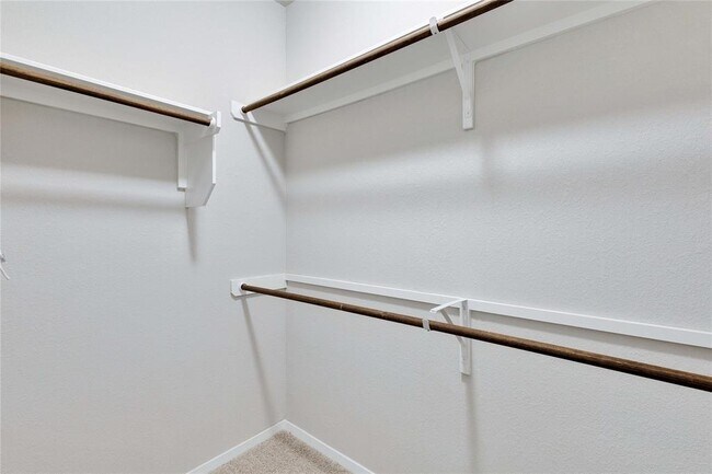 Building Photo - 1105 Burin Dr