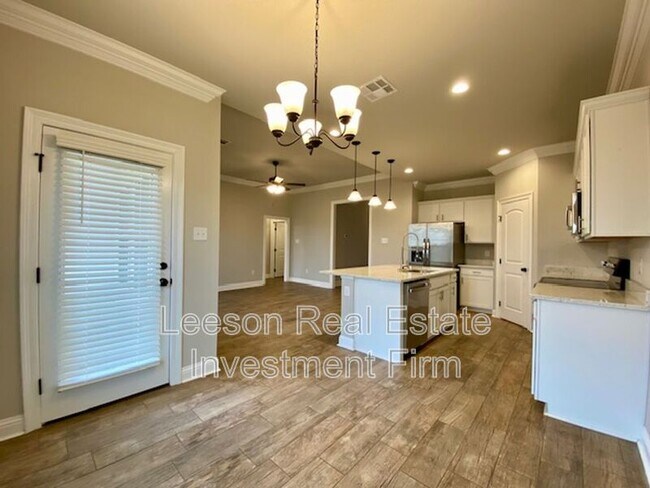 Building Photo - 253 Berkshire Pl