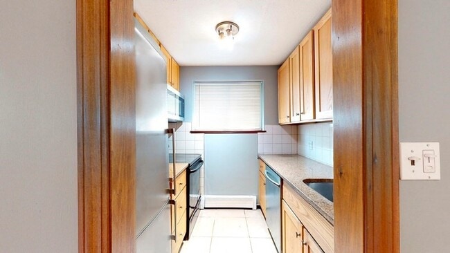 Building Photo - 306 Savin Hill Ave