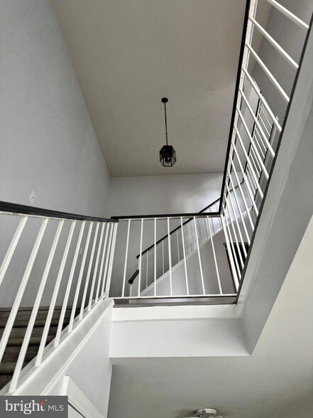 Building Photo - 7527 Belle Grae Dr