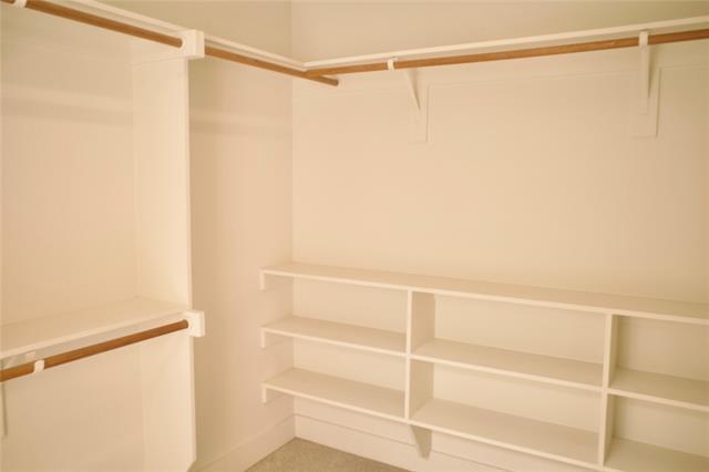 Building Photo - 207 Adrian Dr