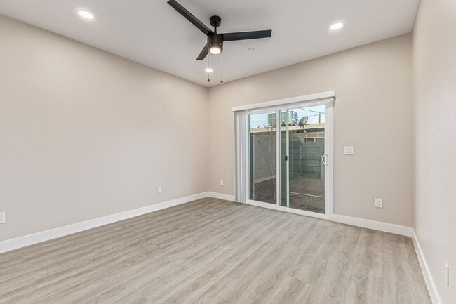 Building Photo - 1435 E Taylor St