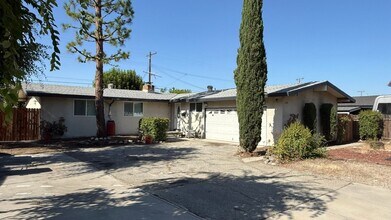 Building Photo - Incredible Remodled 4 bedroom House