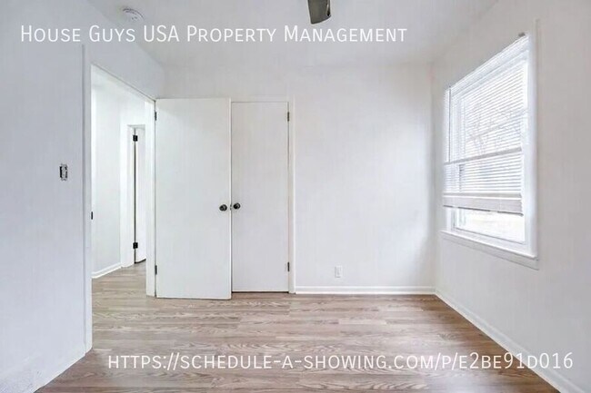 Building Photo - 11409 E 31st St S