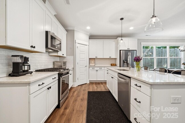 Building Photo - 2507 Marlowe Ave