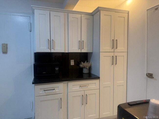 Building Photo - 601 Chestnut St