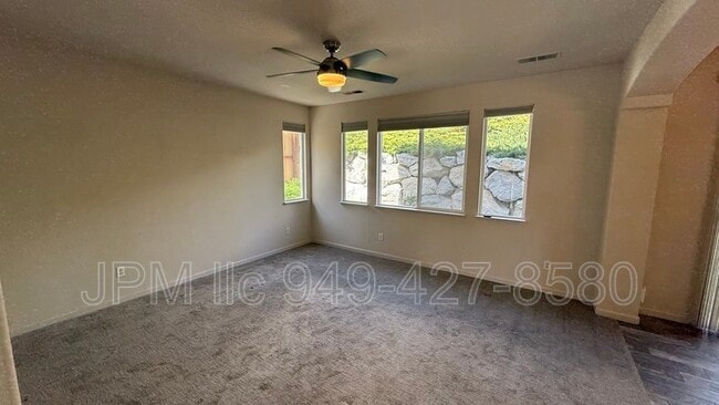 Building Photo - 6389 Bentley Ct