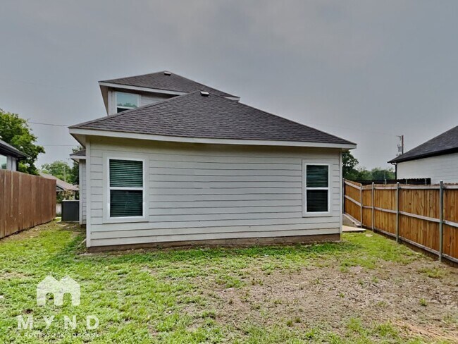 Building Photo - 109 Frierson St