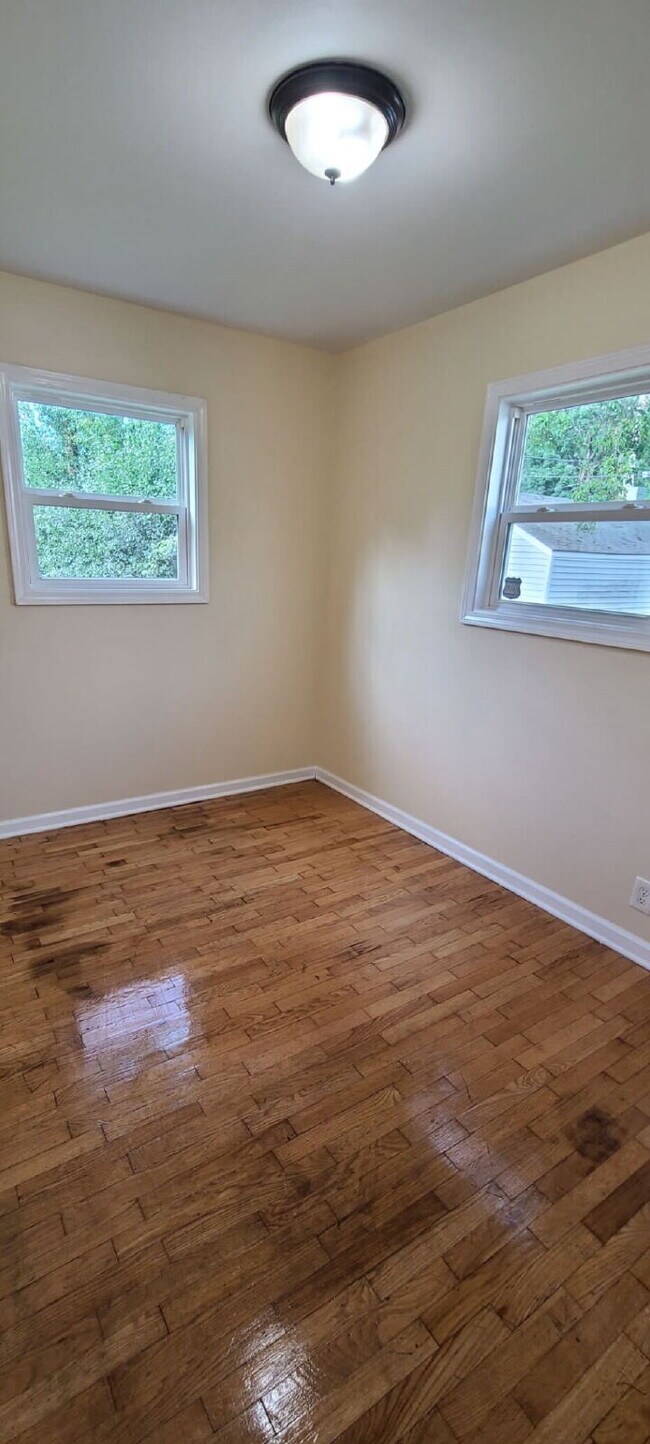 Building Photo - Charming 3-Bedroom Home in Mount Morris