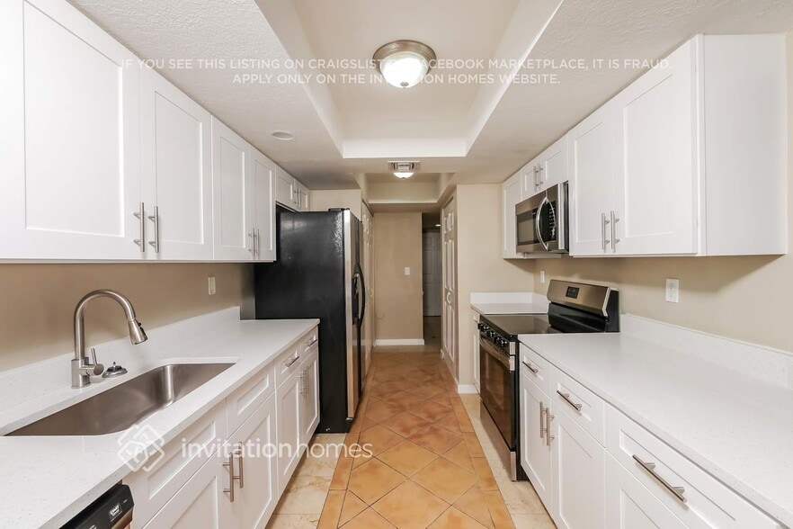 Building Photo - 1314 SW 131st Pl Cir E