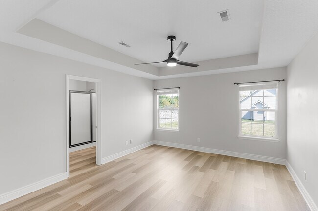 Building Photo - 1704 Ballentine Ln