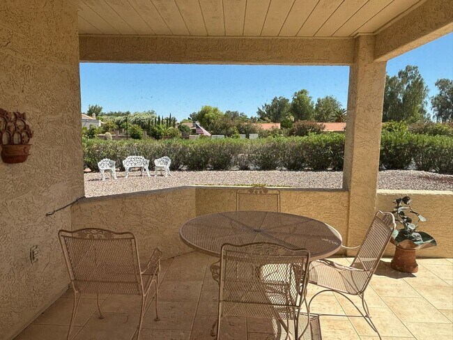 Building Photo - Spacious 3 bedroom Long Term Unfurnished home in Leisure World a 45+ Active Adult Resort Community