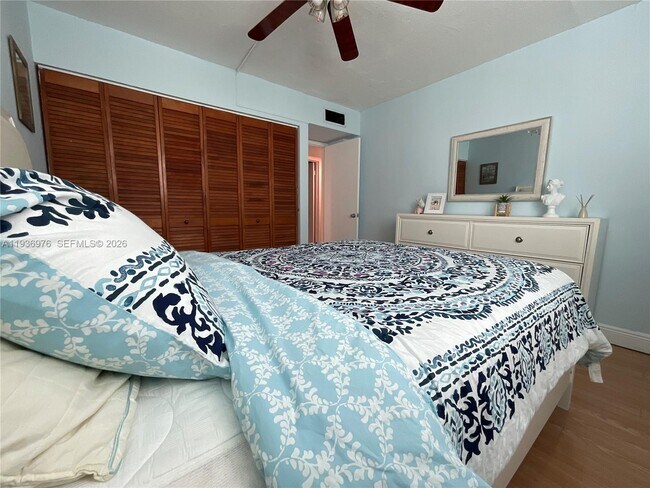 Building Photo - 820 NW 87th Ave