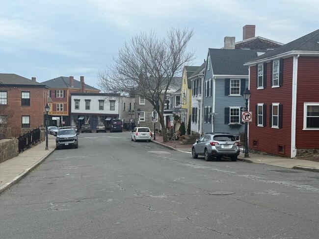 Building Photo - 26 Summer St