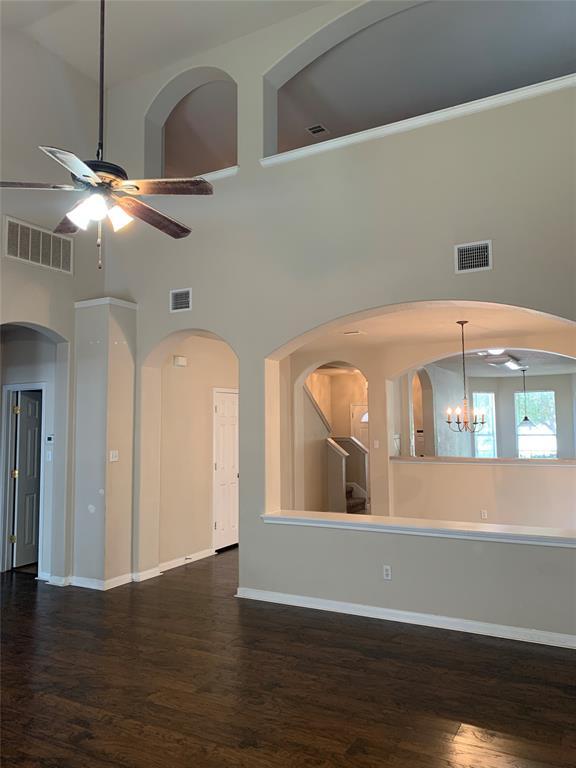 Building Photo - 18525 Blue Pond Dr