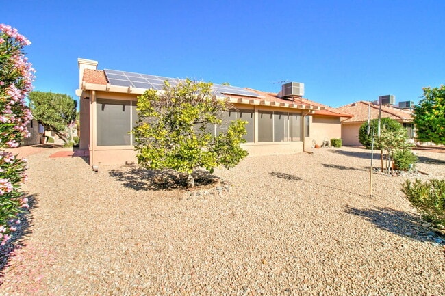 Building Photo - 14743 W Yosemite Dr
