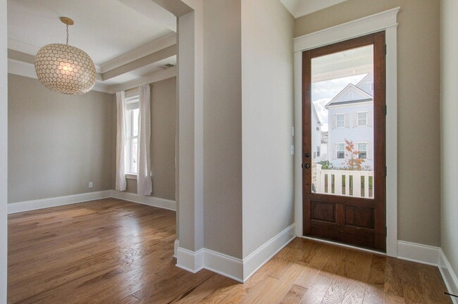 Building Photo - 1636 Juliana St