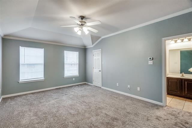 Building Photo - 8738 Manhattan Ave