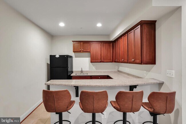 Building Photo - 3037 Moore Ln