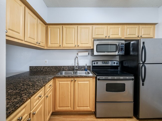 Building Photo - 120 S Church Ave