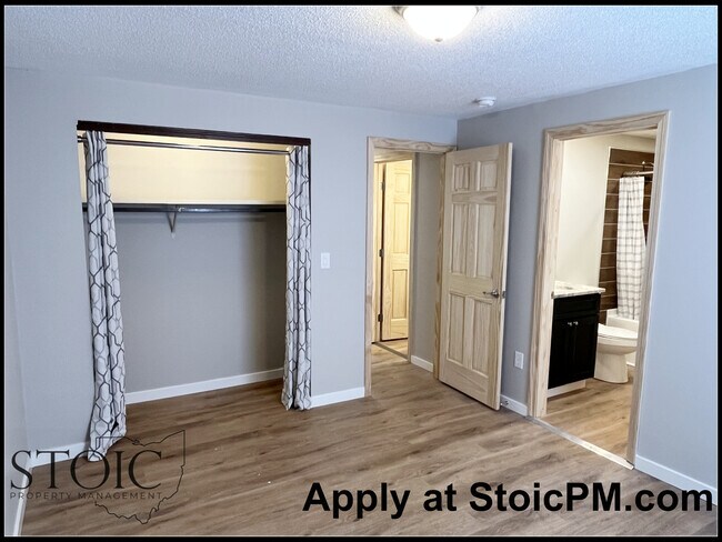 Building Photo - 123 N Main St