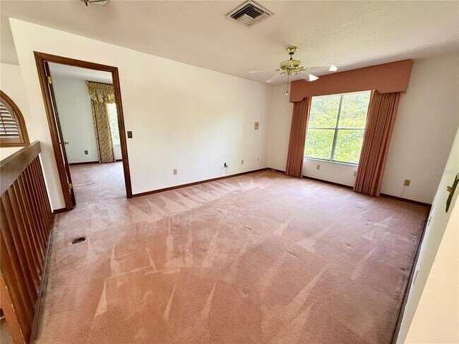 Building Photo - 124 Estates Cir