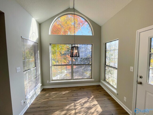 Building Photo - 1085 Stones Throw Dr NW