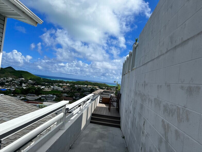 Building Photo - 1273 Aupupu Pl