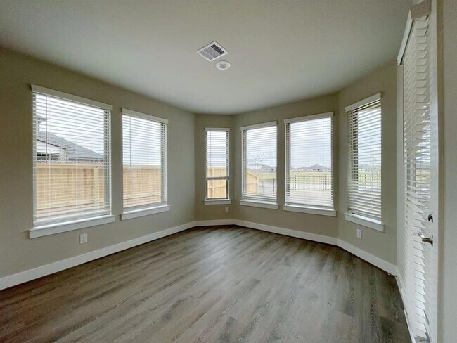 Building Photo - 3514 Gore Creek Dr